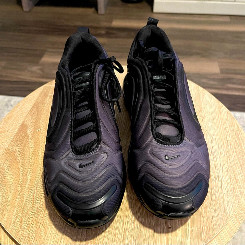 NIKE Airmax 720 Triple Black!
